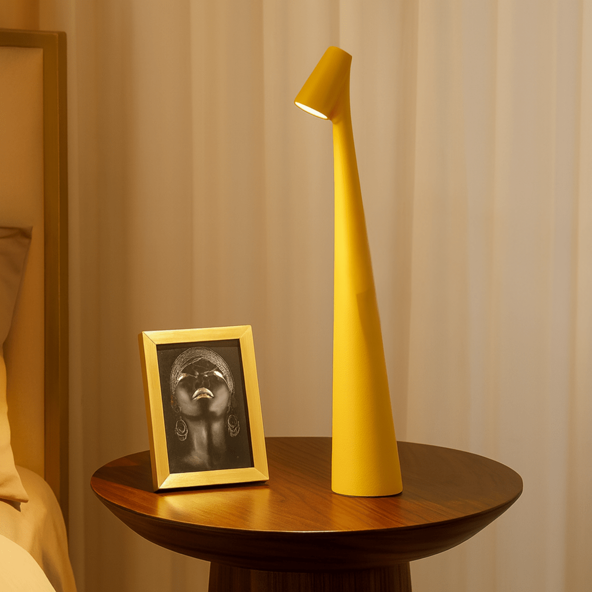 LightForge | Tischlampe – dimmbare Stimmung für wohnliche Bereiche