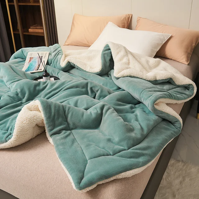PlushAura | Decke – Elegante Wärmedecke für ein gemütliches Ambiente