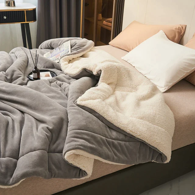 PlushAura | Decke – Elegante Wärmedecke für ein gemütliches Ambiente