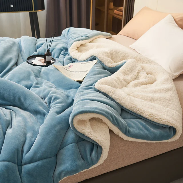 PlushAura | Decke – Elegante Wärmedecke für ein gemütliches Ambiente