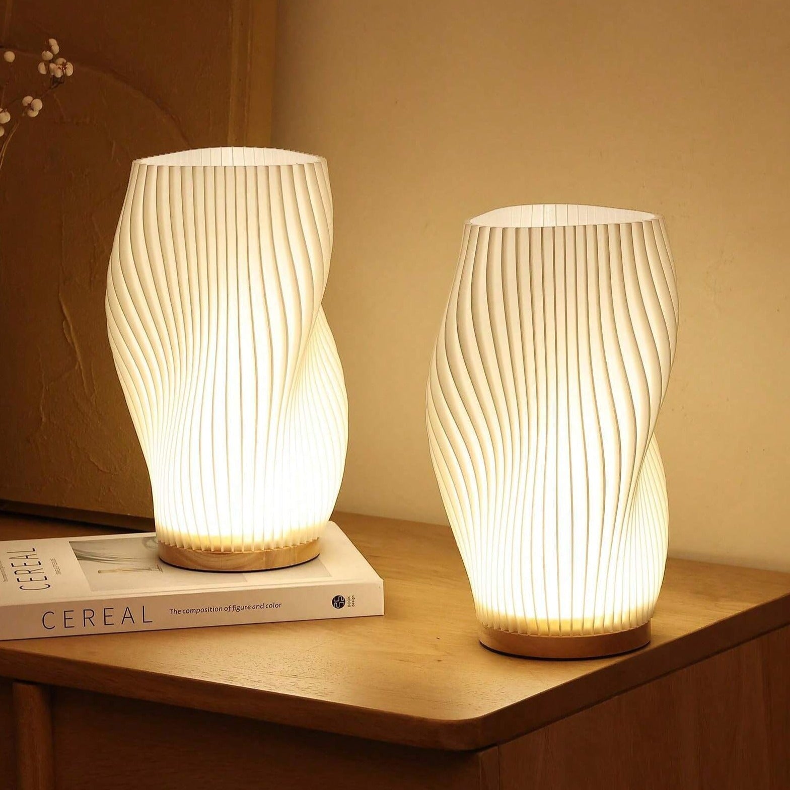 AuraWave | Dimmbarer Tischlampe mit USB und wellenförmigem Design