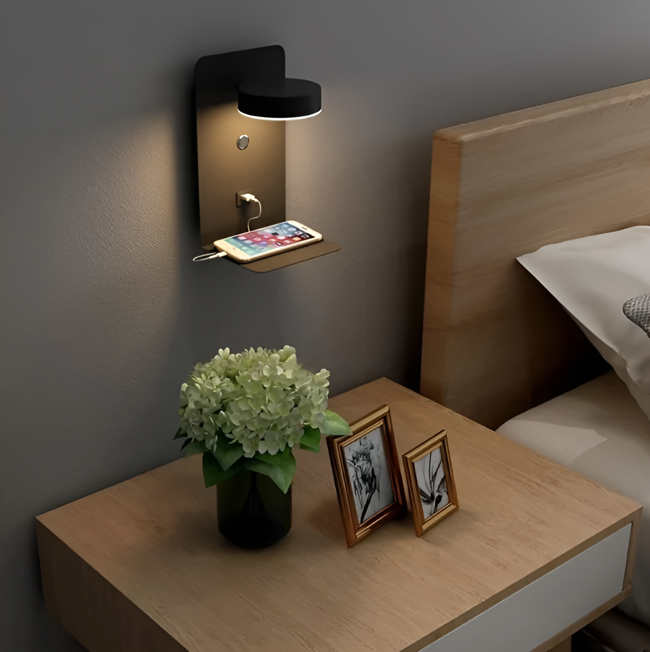 LumaShelf | Wandleuchte – Dimmbares Nachlicht mit USB-Ablage