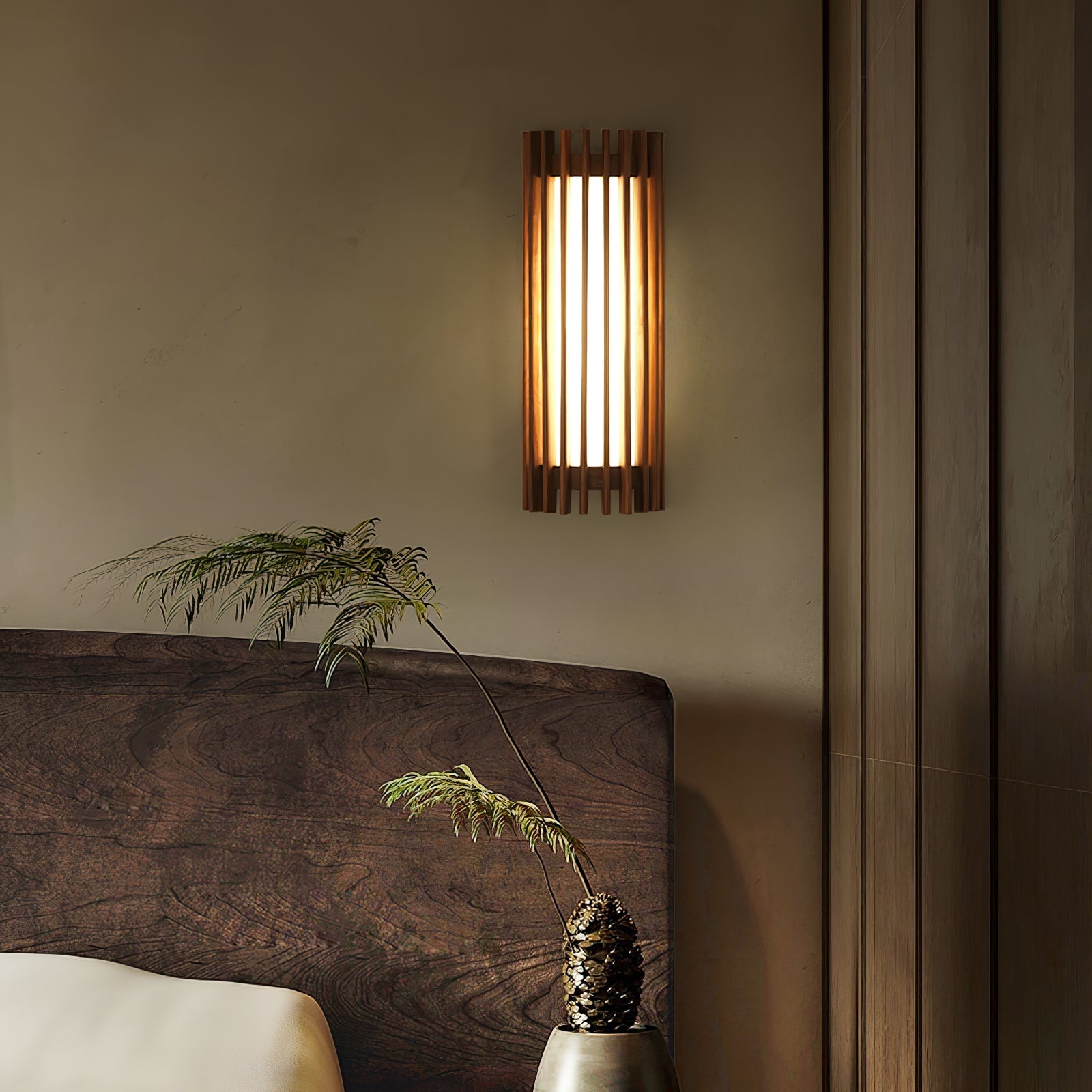Elegante Wandlampe aus Walnussholz mit Integriertem LED und Warmweißem Licht – Indirekte Wandbeleuchtung für Gemütliche Atmosphäre 2