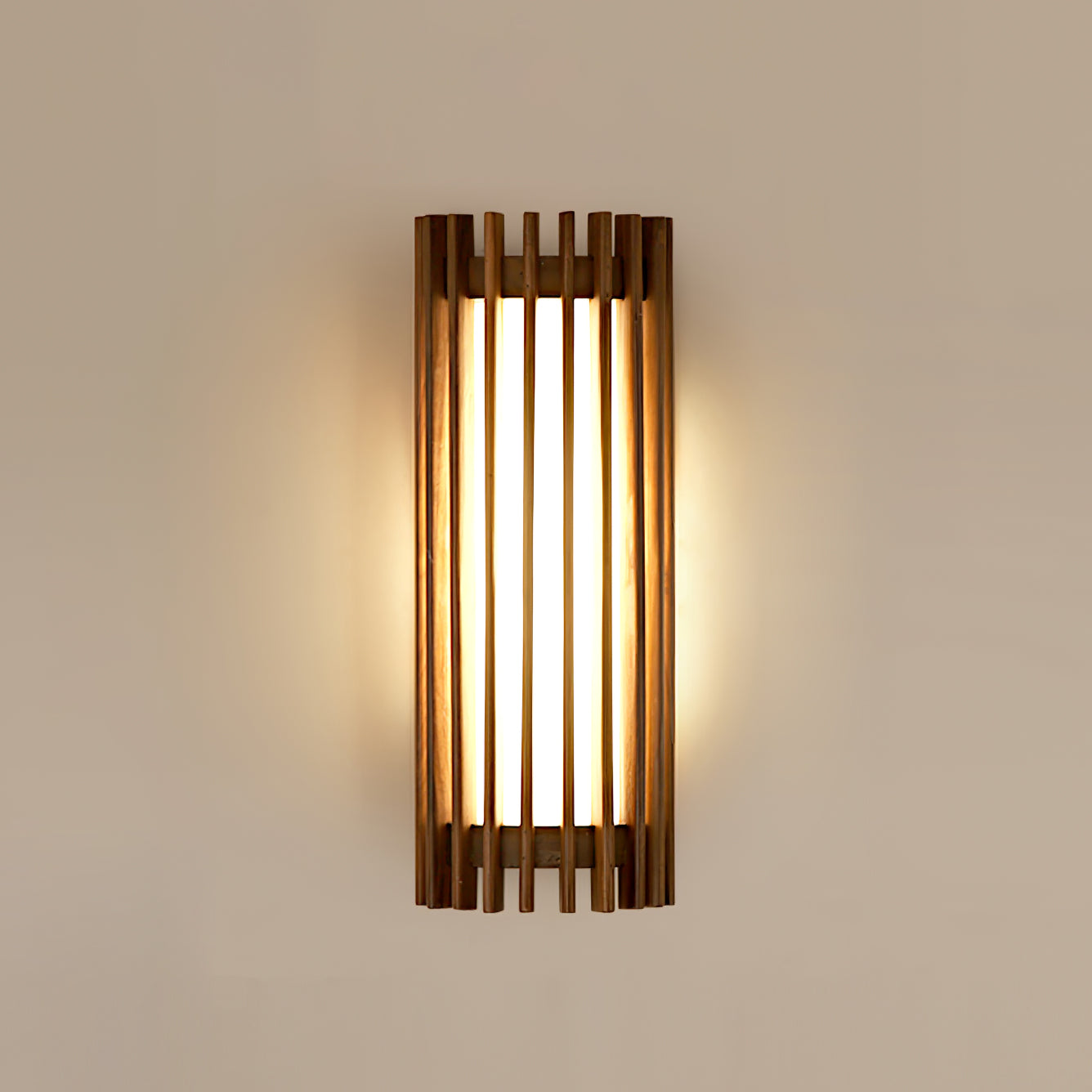 Elegante Wandlampe aus Walnussholz mit Integriertem LED und Warmweißem Licht – Indirekte Wandbeleuchtung für Gemütliche Atmosphäre 3