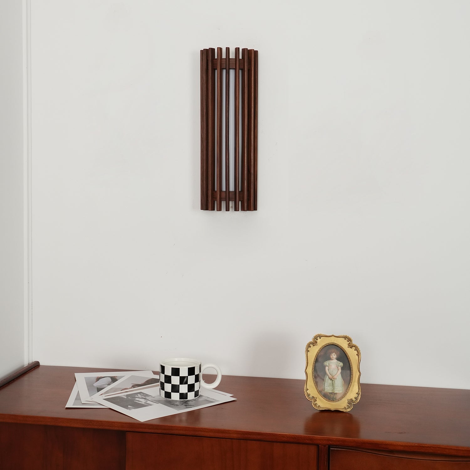 Elegante Wandlampe aus Walnussholz mit Integriertem LED und Warmweißem Licht – Indirekte Wandbeleuchtung für Gemütliche Atmosphäre 7