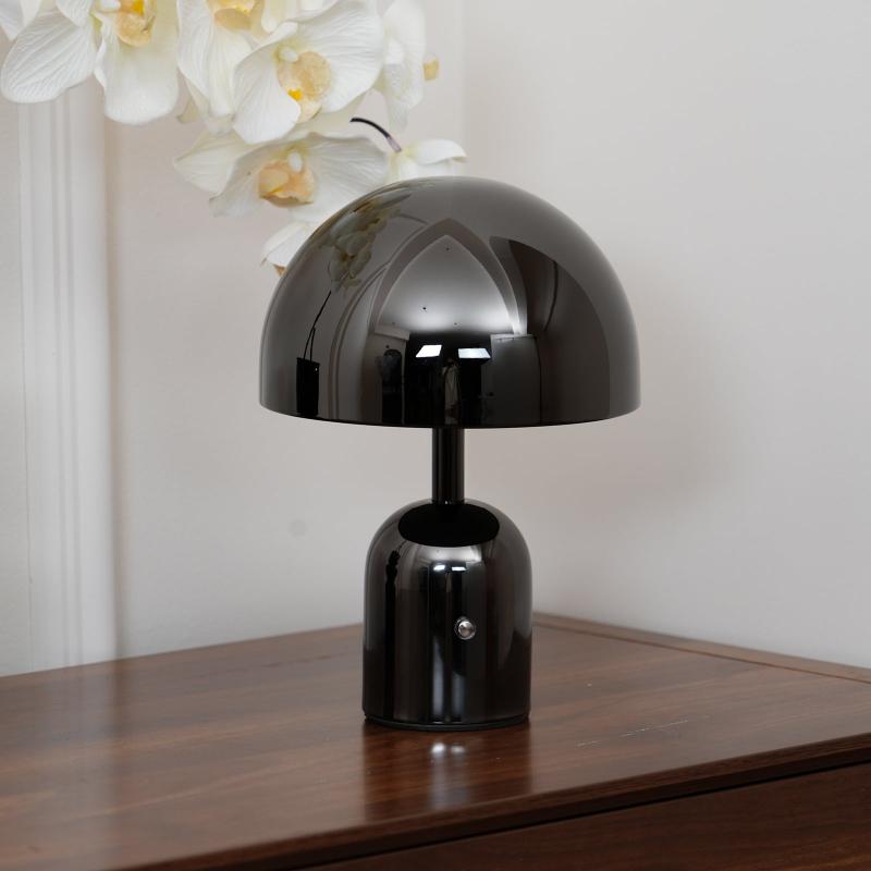 Moderne LED Tischlampe mit USB-Anschluss – Tragbare Tischleuchte in Gold, Drei-Farben-Wechsellicht, Elegantes Design 6