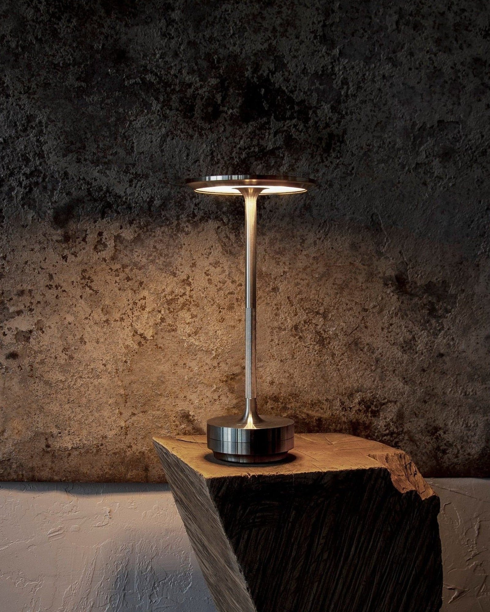 GlowPort | Tischlampe – Kabelloses LED-Licht mit Touchsteuerung