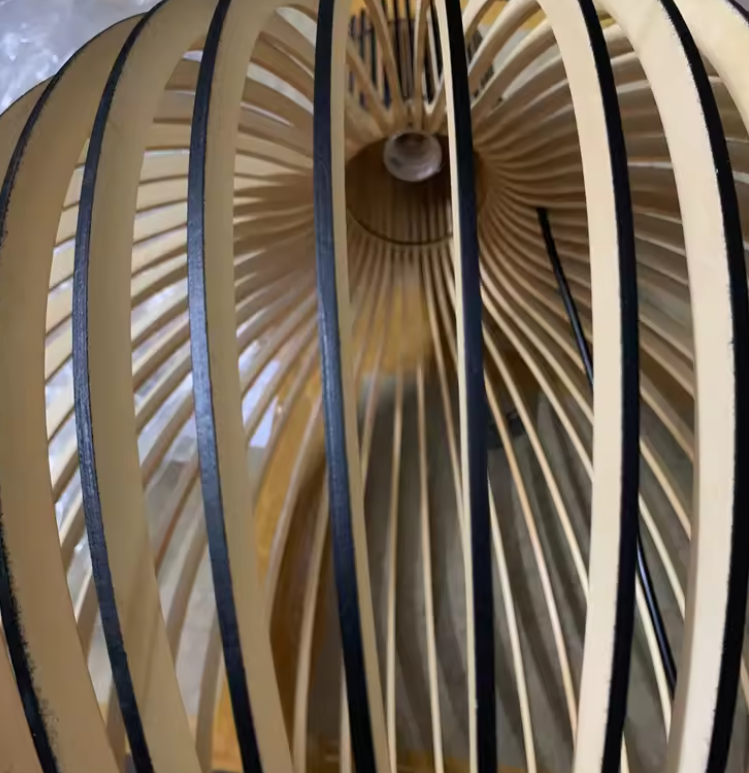 WeaveLoom | Deckenlampe – Harmonisches Geflochtenes Raumlicht