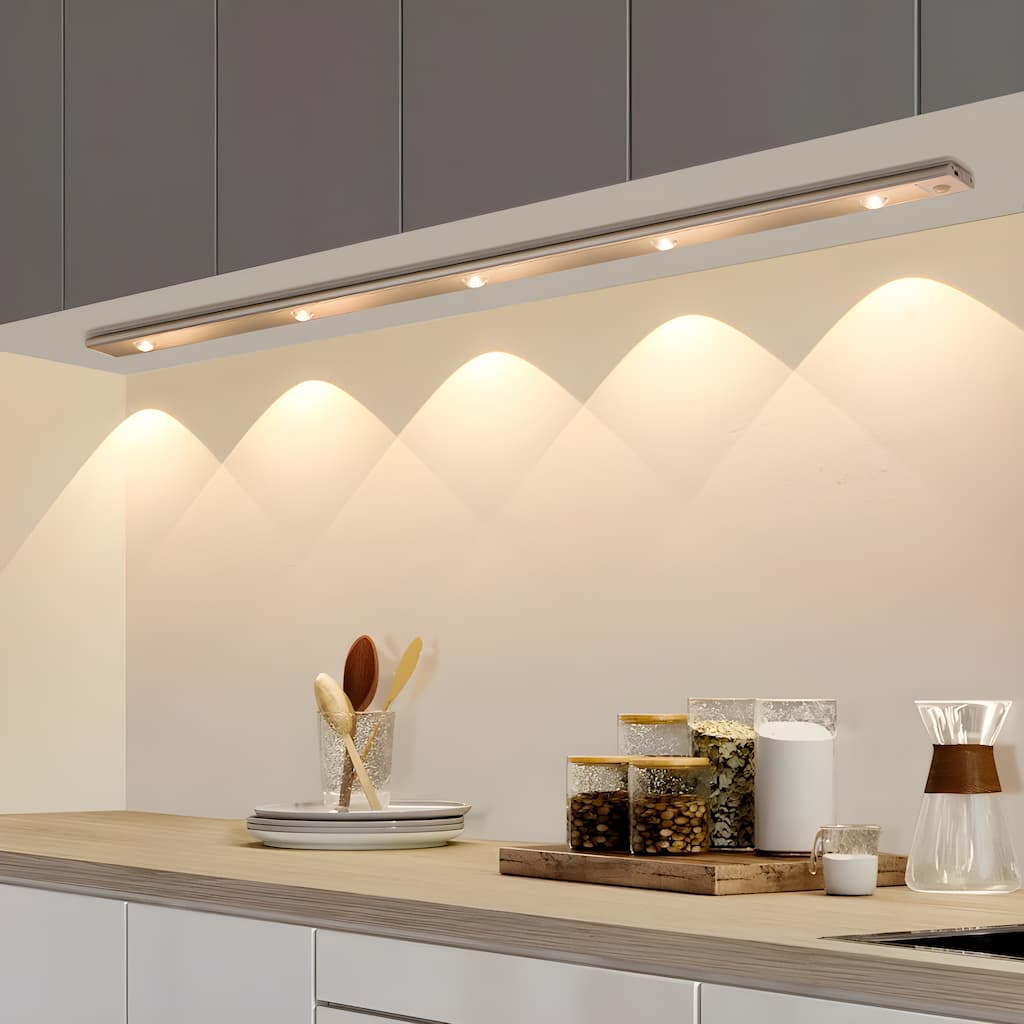 LightFlow | Sensor-LED-Leuchte – mühelose Aktivierung bei Bewegung