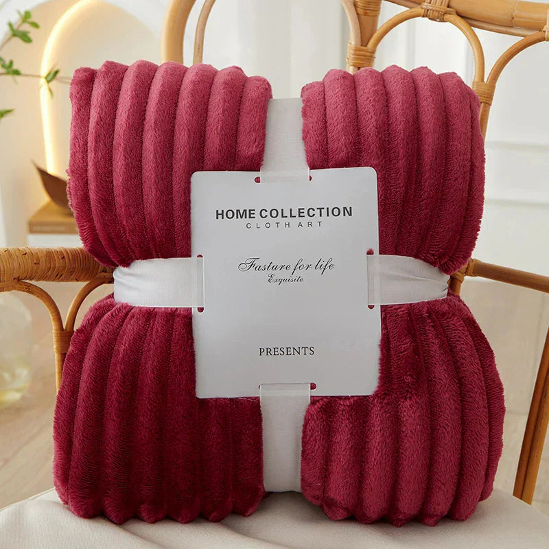 GentleCozy | Fleece-Decke – stilvolle Streifen für modernes Wohnen
