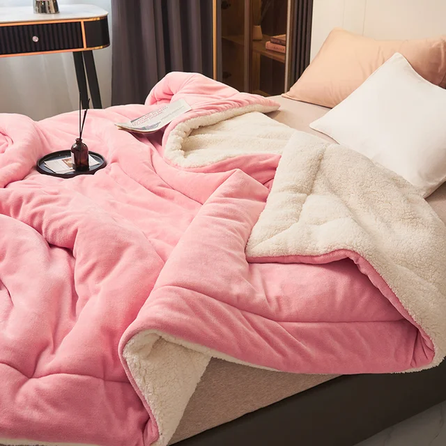 PlushAura | Decke – Elegante Wärmedecke für ein gemütliches Ambiente