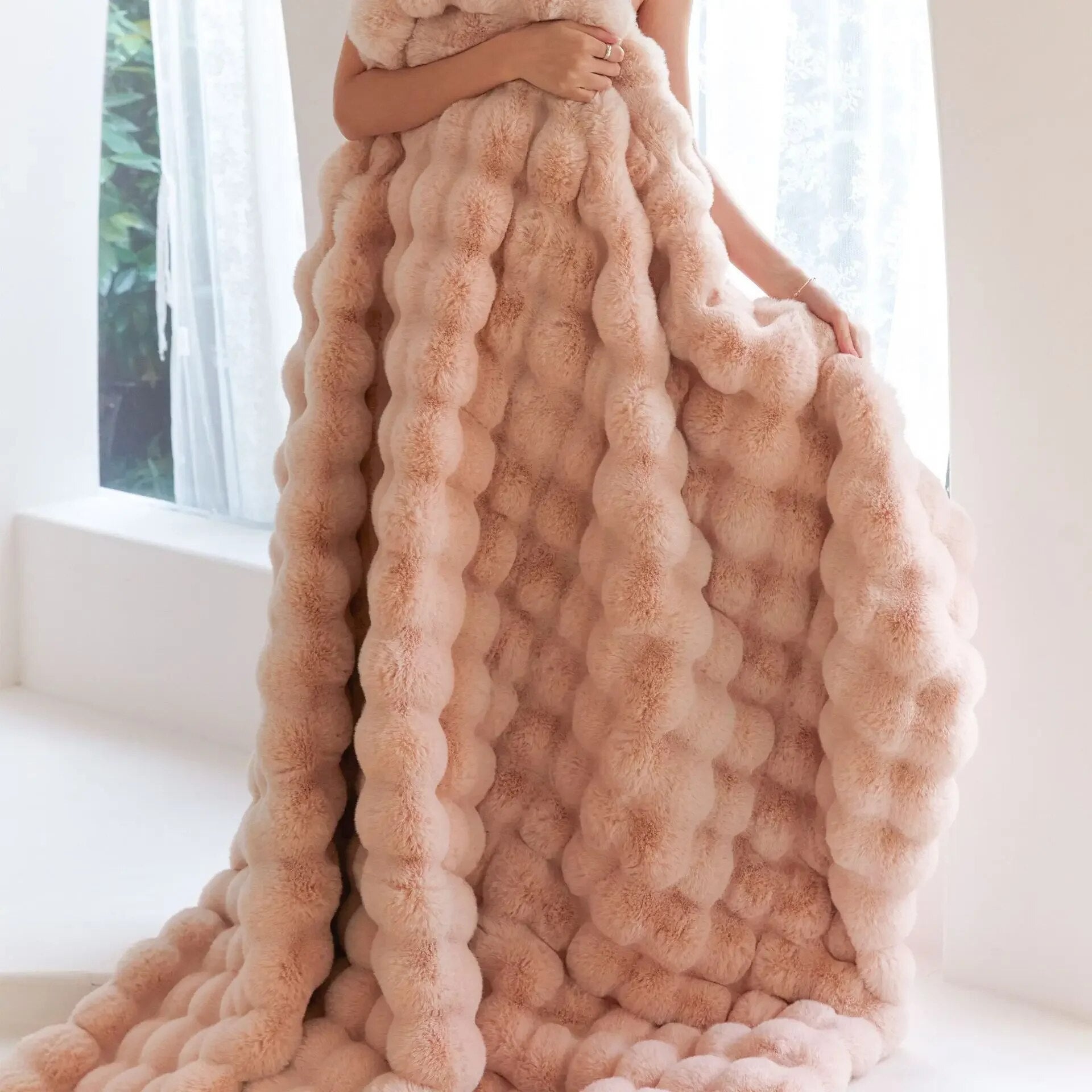 PlushBloom | Kuscheldecke – dauerhafte Wärme für ruhige Nächte
