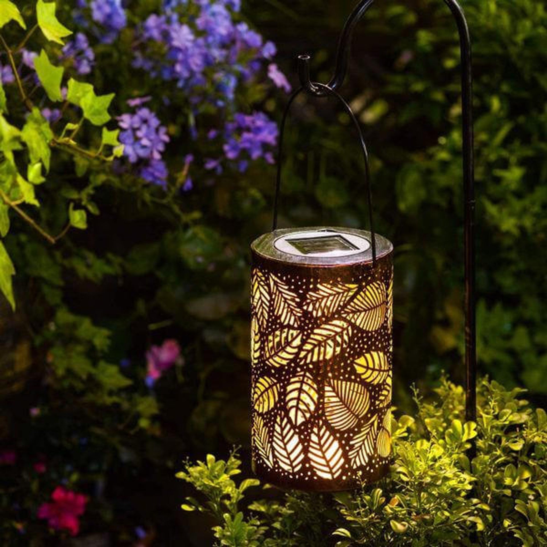 Dekorative Laterne mit Goldenen Blättern – Wetterfestes Windlicht für Innen und Außen, Elegantes Design für Gemütliches Ambiente 2