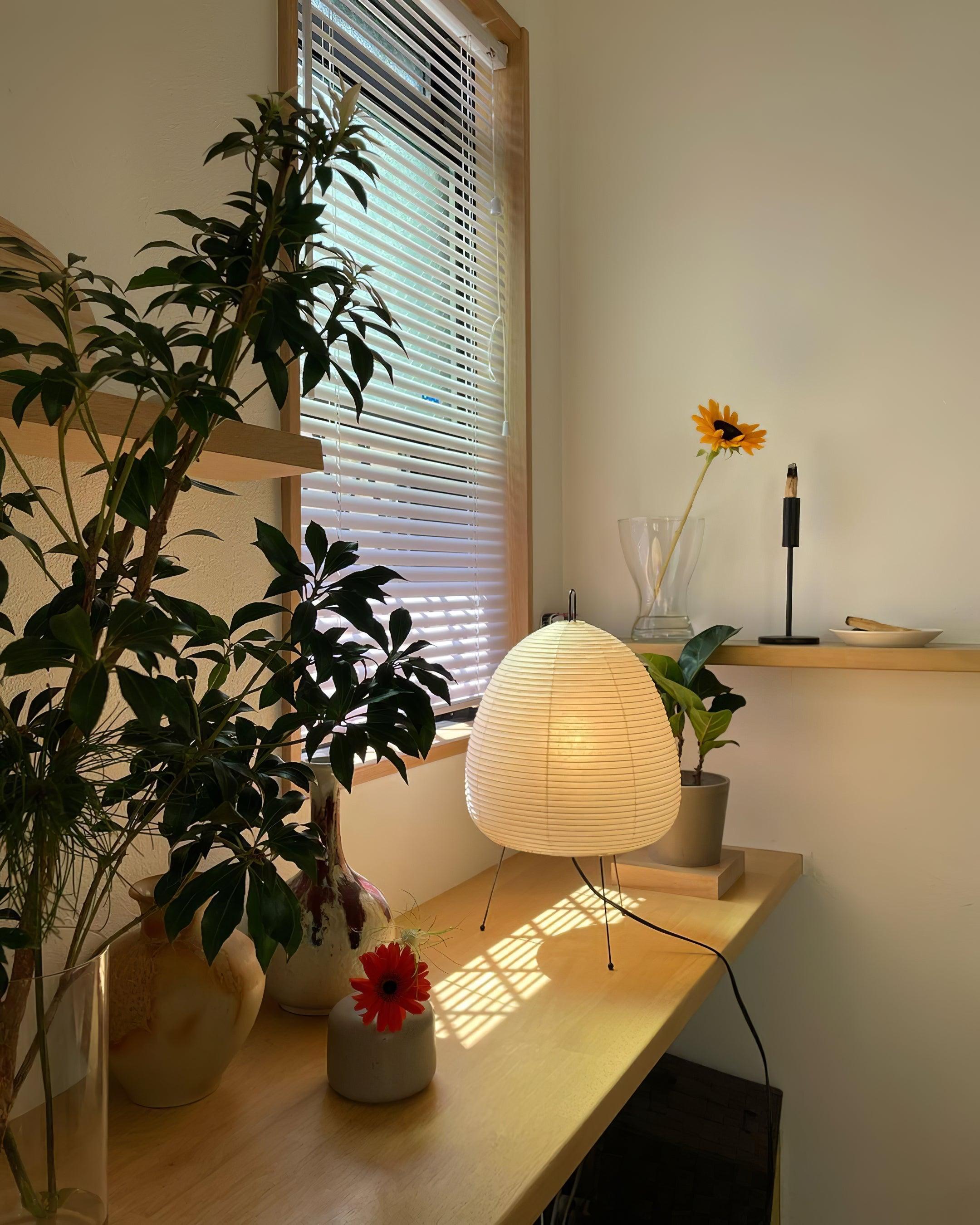 Elegante Dimmbar Tischlampe mit Gewölbtem Papierschirm – Ideal als Nachttischlampe oder Tischleuchte für Gemütliches Licht 4