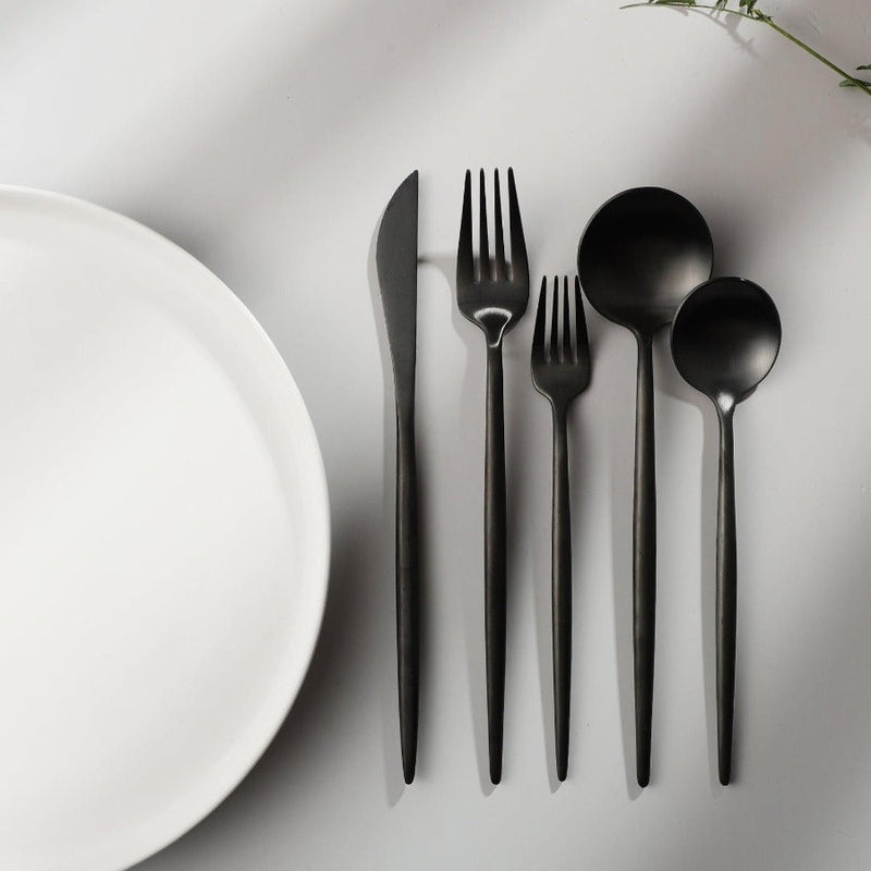TableLuxe | Besteckset – klare Formen für einen harmonischen Esstisch