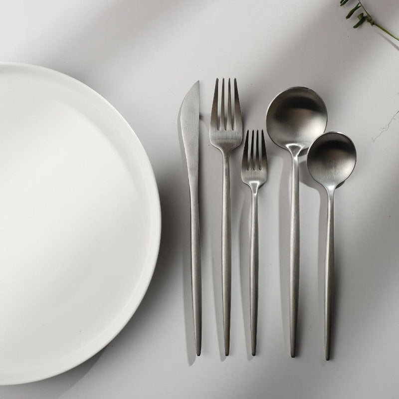 TableLuxe | Besteckset – klare Formen für einen harmonischen Esstisch
