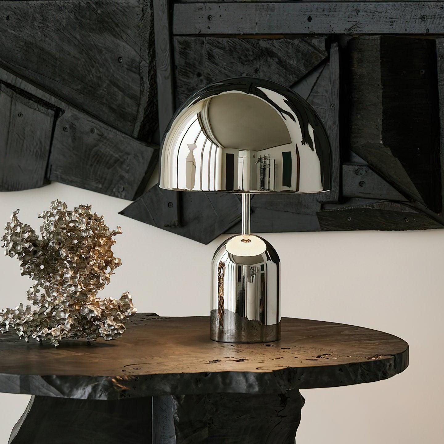 Moderne LED Tischlampe mit USB-Anschluss – Tragbare Tischleuchte in Gold, Drei-Farben-Wechsellicht, Elegantes Design 4