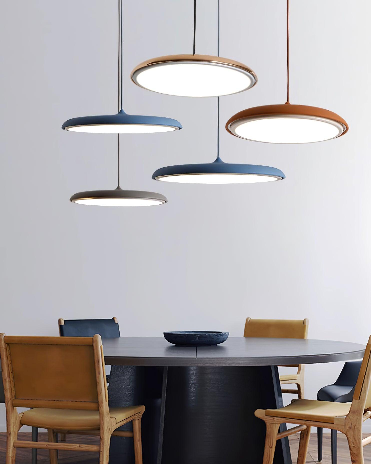 Moderne Macaron Pendelleuchte mit Einstellbarem LED-Licht für Esstisch – Hängelampe in mehreren Farben verfügbar 4