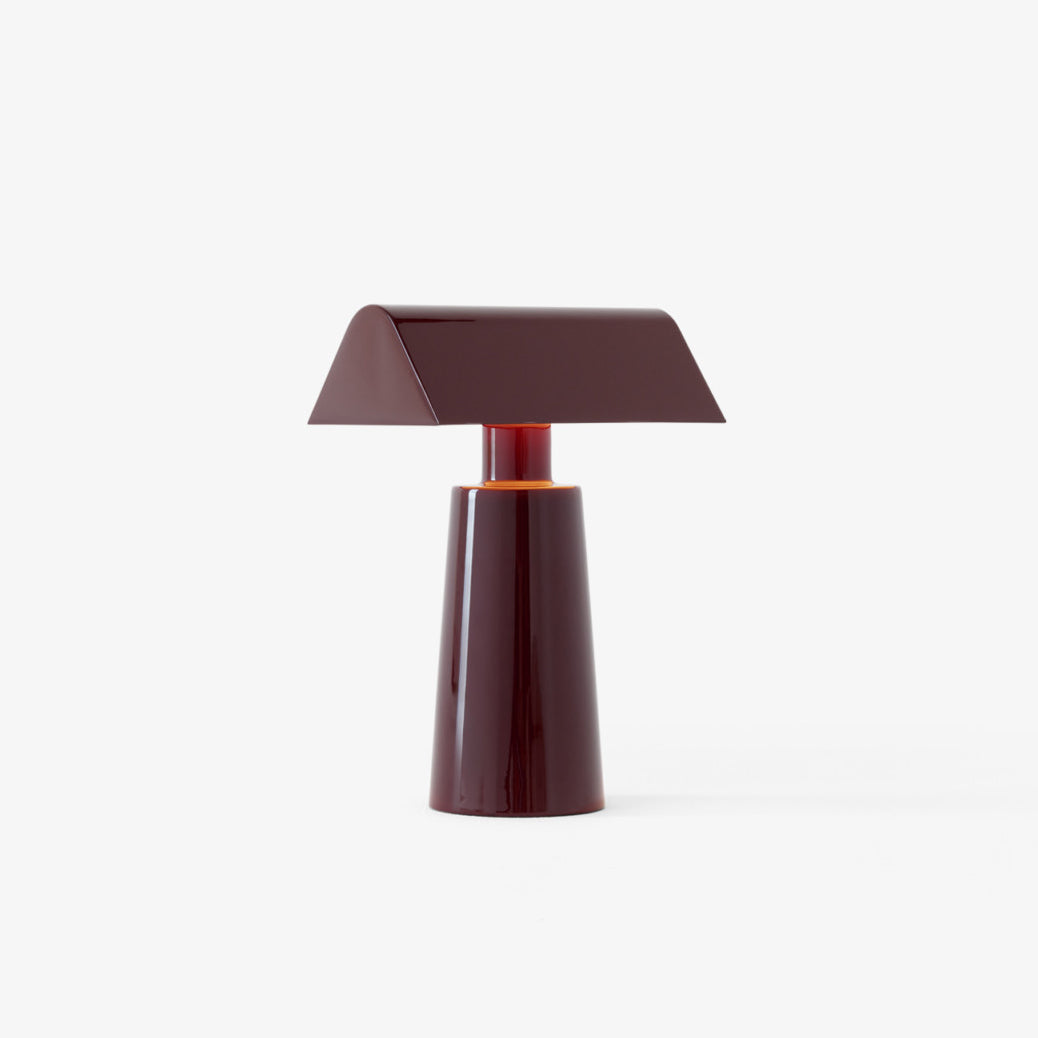 Moderne Tischlampe mit Dreifarbiger LED und USB-Anschluss – Elegante Nachttischlampe mit Touch-Schalter aus Lackiertem Stahl 0