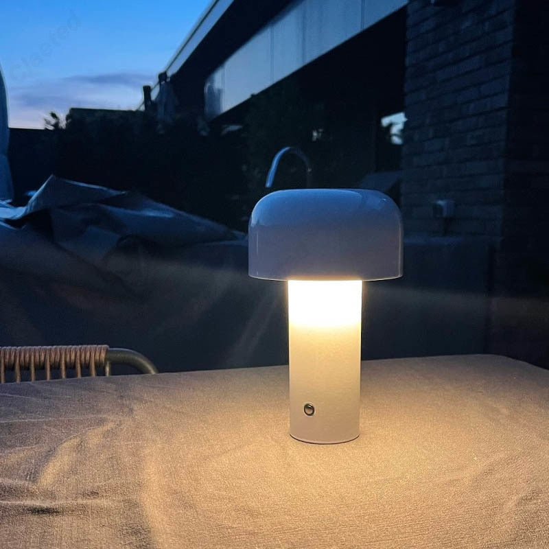 GlowMate | Tischlampe – stimmungsvolle Beleuchtung für Wohnbereiche