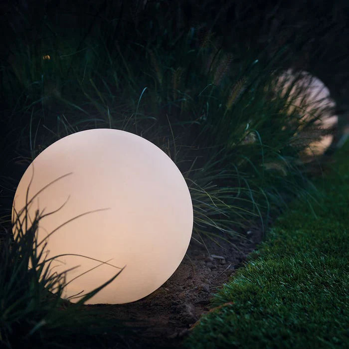 LumaSphere | Gartenleuchte – flexible Farbwahl für atmosphärische Außenbeleuchtung